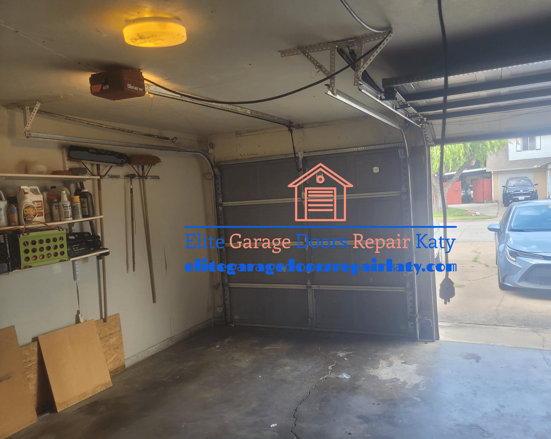 elitegaragedoorsrepairkaty.com_genie_screw_drive_garage_door_opener_repair